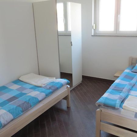 Mungos Apartment Cesarica Buitenkant foto